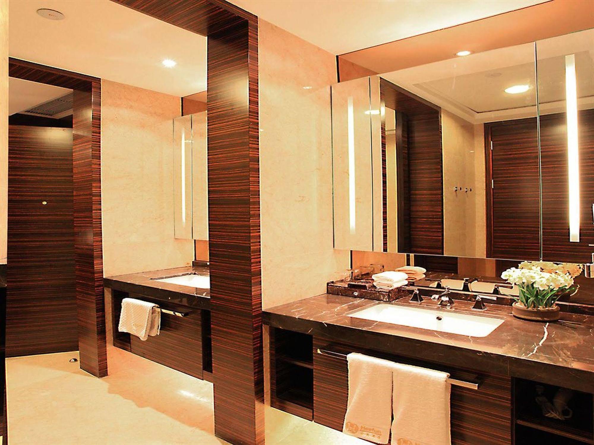 Heefun Apartment Gz -Poly World Trading Center-Walking Distance To Canton Fair Exteriör bild